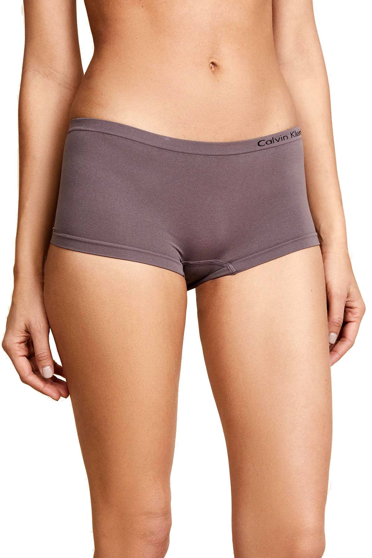 Calvin Klein Women`s Pure Seamless Thong (Violet  