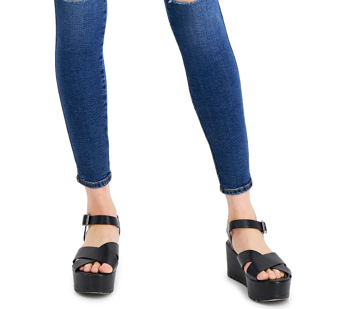 Celebrity Pink Juniors' Curvy High-rise Skinny Jeans Blue