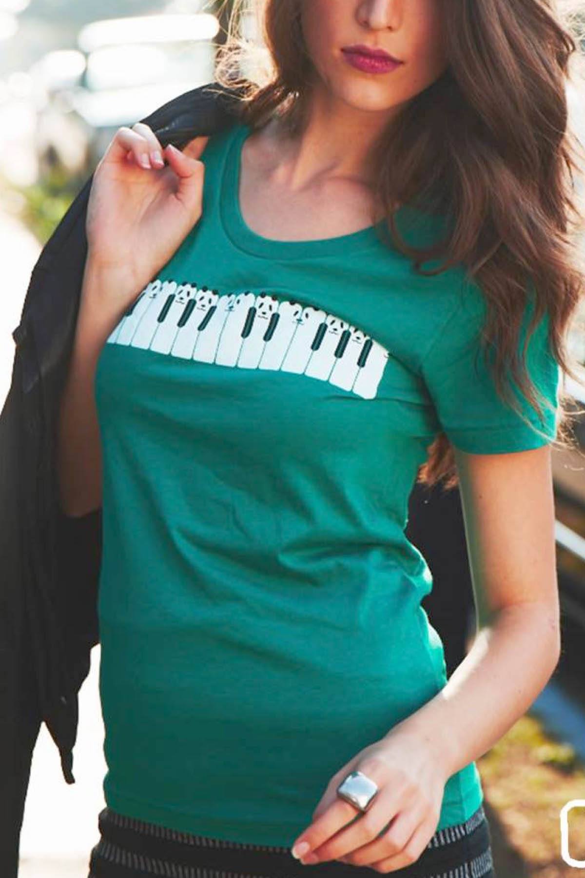 Choke Green Cuddley-Keys Tee