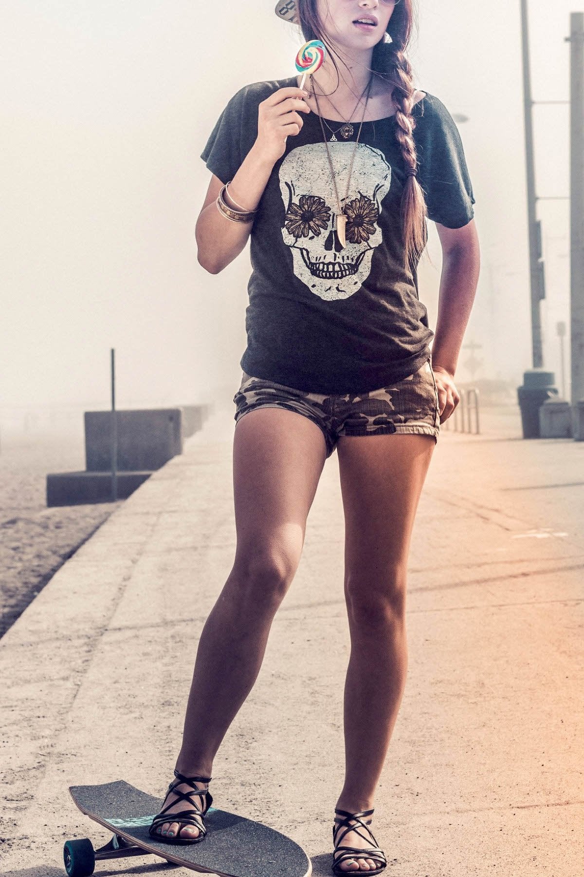 Choke Heather-Black Skull-Flower Dolman Tee