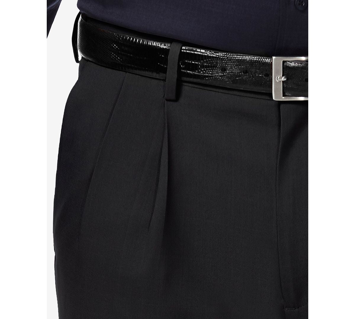 Haggar Premium Comfort Stretch Classic-fit Solid Pleated Dress Pants Black