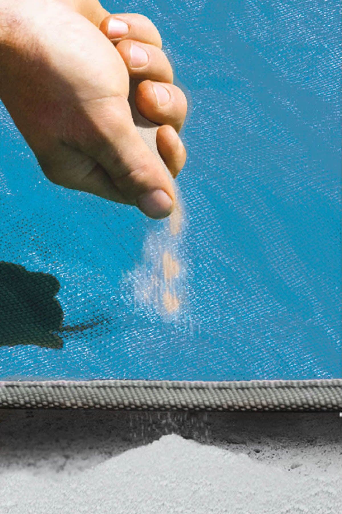 Hammacher Schlemmer Two-Person Sandless Beach Mat