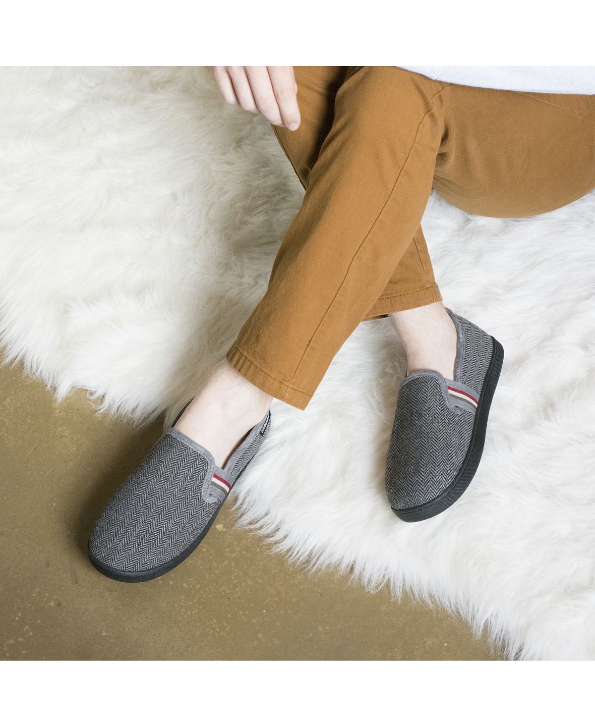 Isotoner Signature Maverick Closed Back Slipper Navy Blue