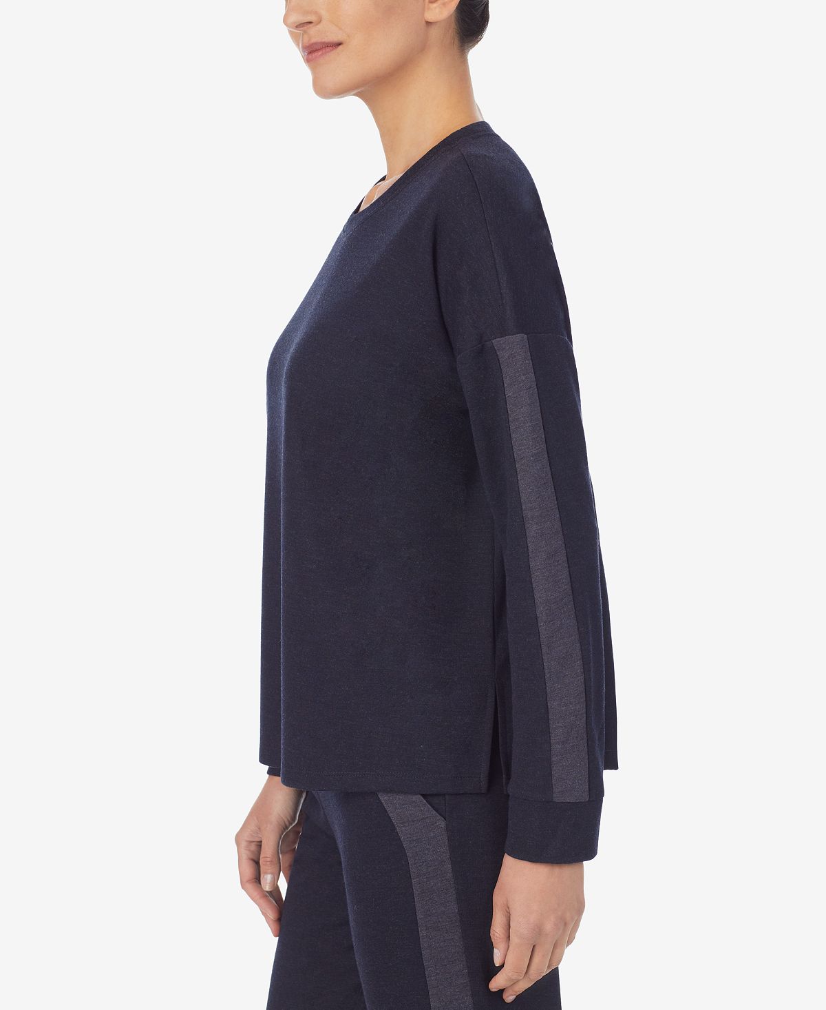 Refinery29 Colorblocked Pullover Pajama Top Black