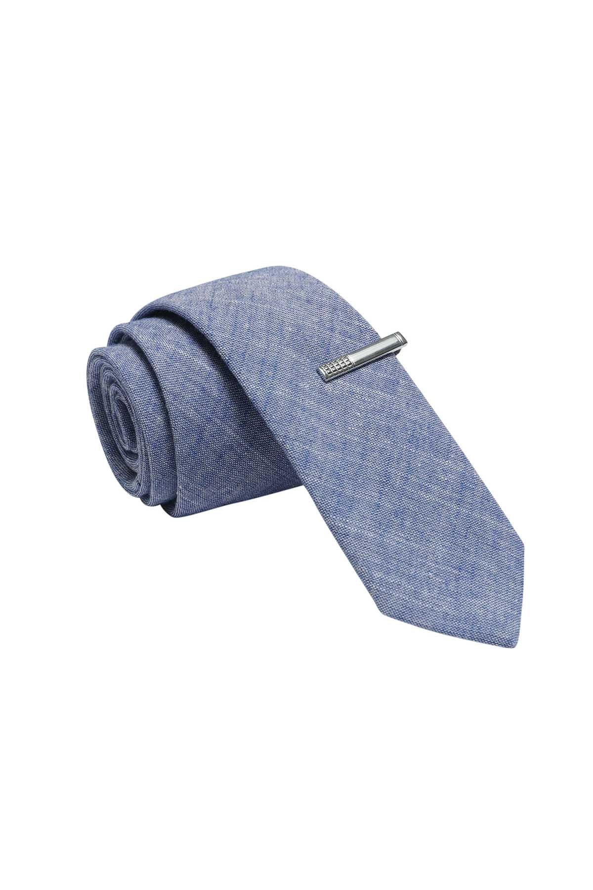 Skinny Tie Madness Alyssa Milan No Tie