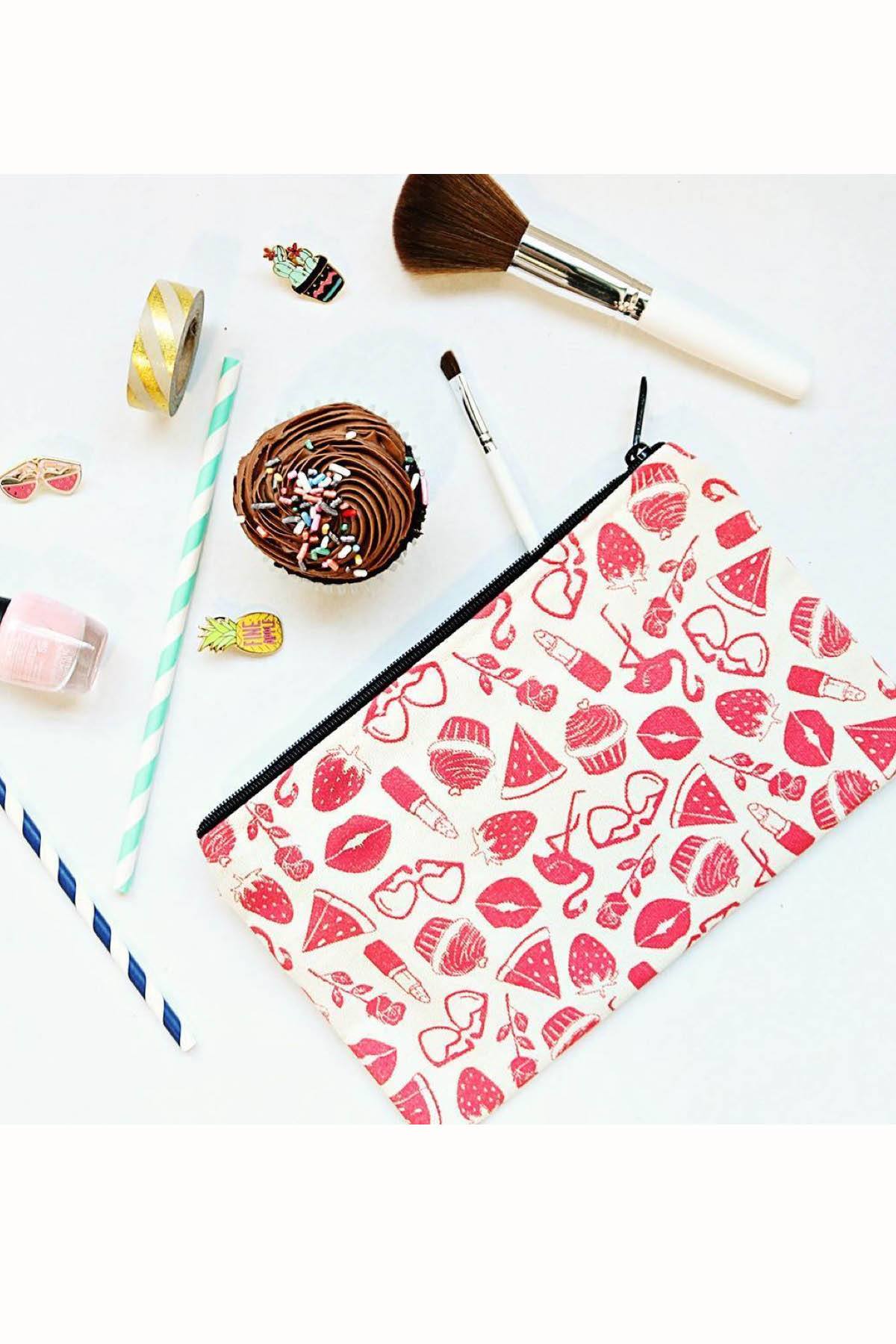 Towne9 Pink Things Zip Pouch