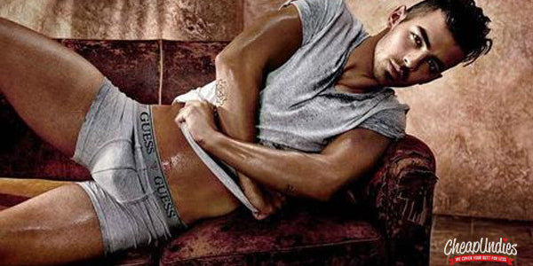 PHOTOS:  Joe Jonas Strips Down to His Underwear!