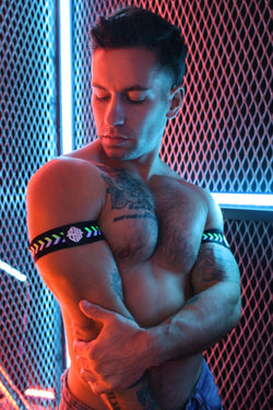 Breedwell Neon Green Transistor Armband Set thumbnail 3