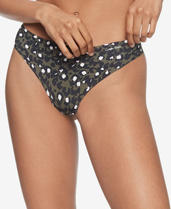 Calvin Klein Wo Invisibles Thong Underwear D3428 Sunday Leopard_fatigues thumbnail 1