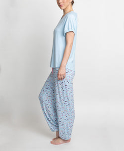 Muk Luks T-shirt & Printed Pants Pajama Set Blue And Sunglasses thumbnail 2