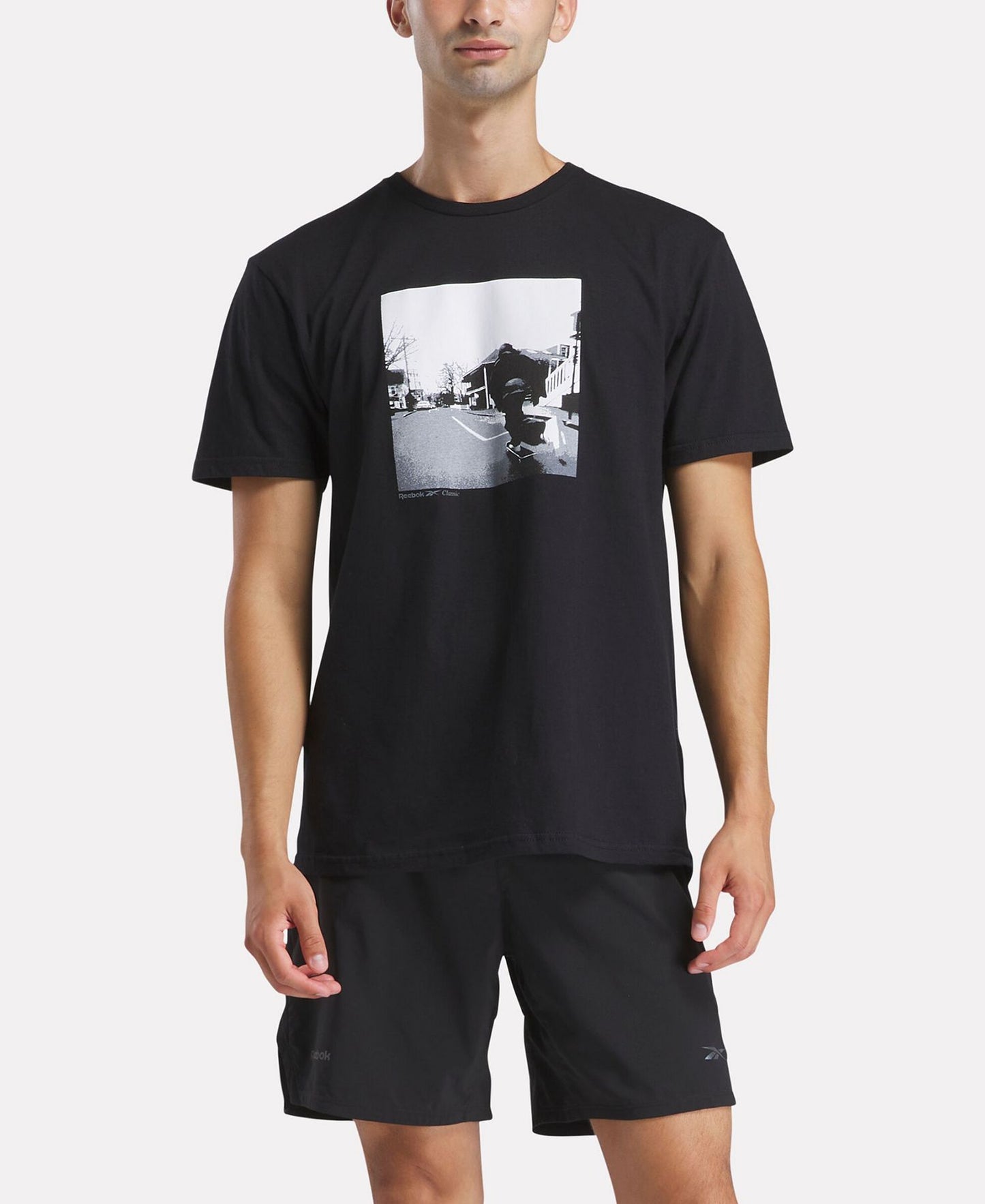 Reebok Short Sleeve Crewneck Graphic T-Shirt