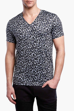 2(X)IST Cloud-Grey Cheetah-Print Mesh Performance V-Neck Tee thumbnail 1