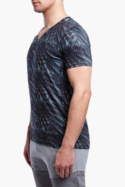 2(X)IST Graphic Leaf-Print Performance Mesh V-Neck Tee thumbnail 2