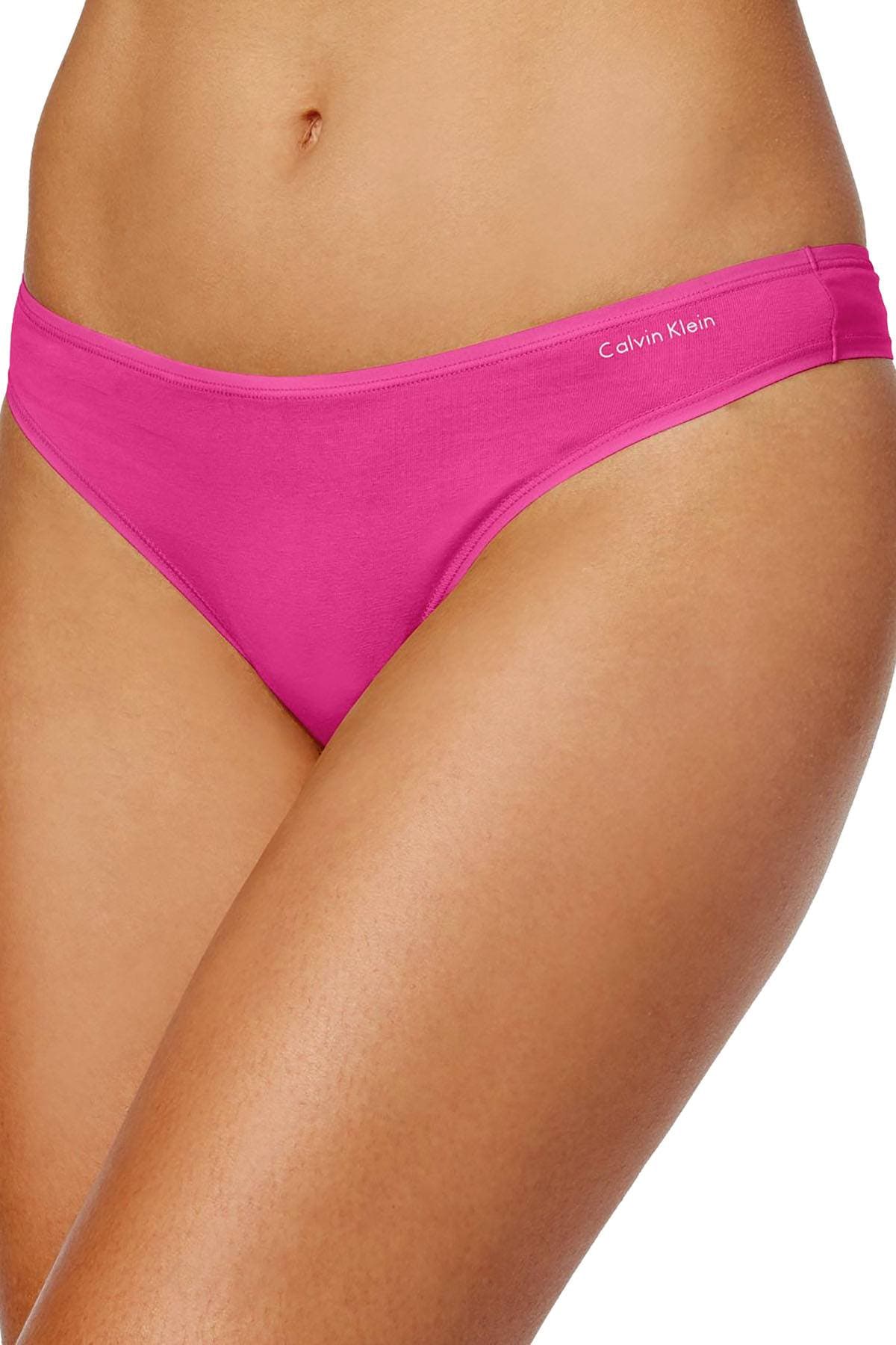 Calvin Klein Cotton Form Thong in Sophie Pink