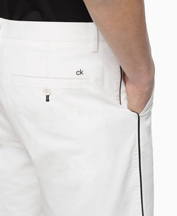 Calvin Klein Flat-front 10" Shorts Brilliant White thumbnail 3