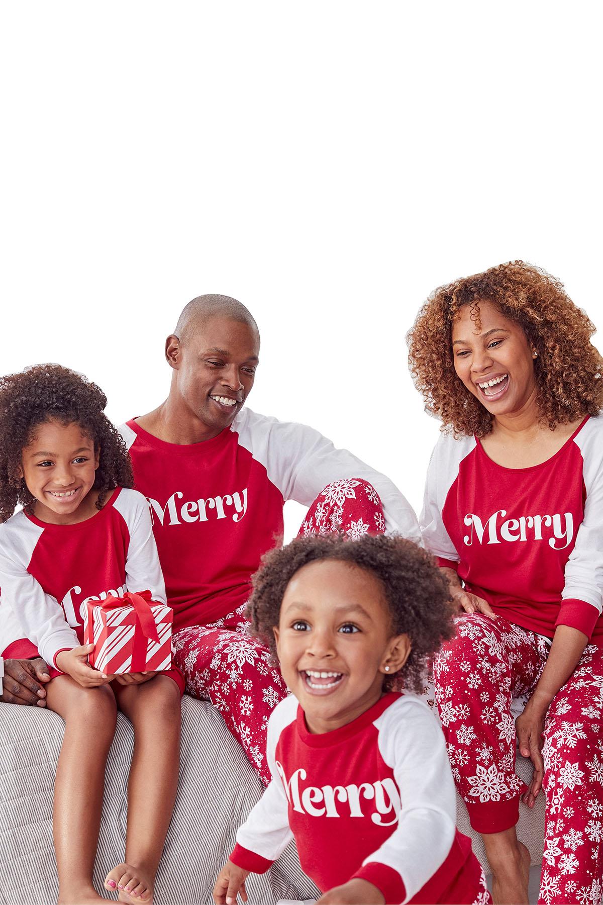 Family PJs Men Holiday Pajama Set in Merry Snowflake