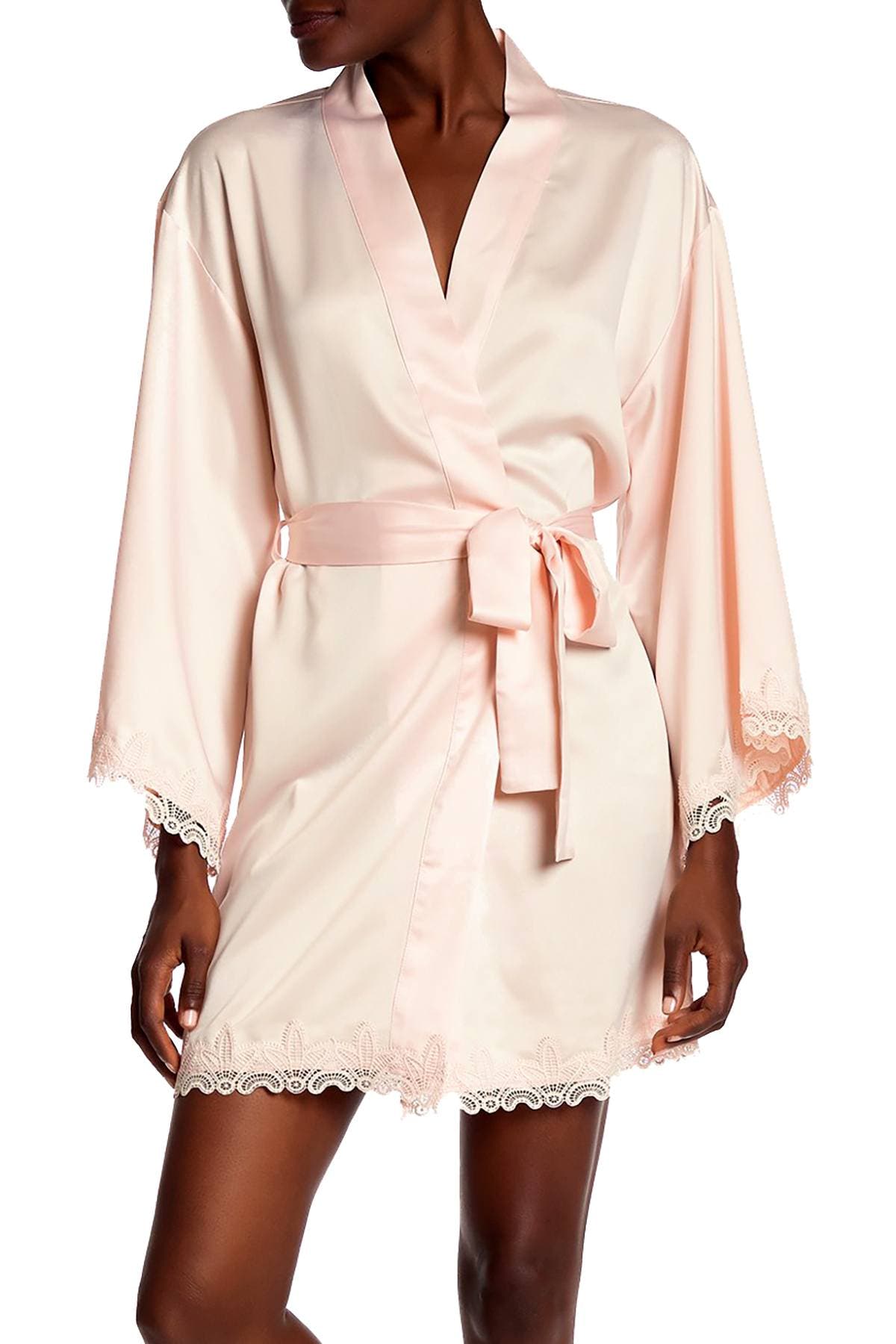 Flora Nikrooz Othela Charmeuse Robe in Peach Petal