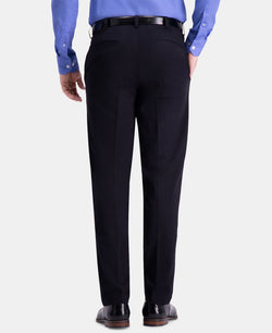 Haggar Premium Comfort Khaki Classic-fit 2-way Stretch Wrinkle Resistant Flat Front Stretch Casual Pants Black thumbnail 3