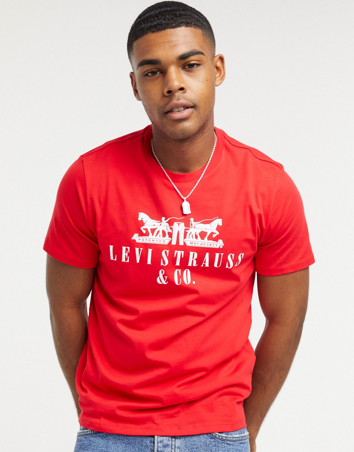 Levi's 2-horse graphic t-shirt in red