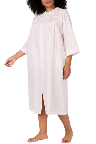 Miss Elaine PLUS Embroidered Seersucker Long Zip Up Robe in Peach