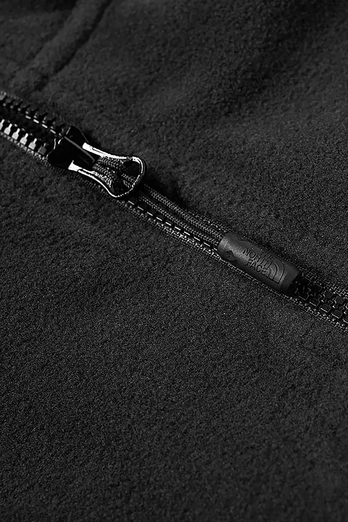 The North Face Black TKA-100 Glacier Fleece Quarter-Zip Pullover