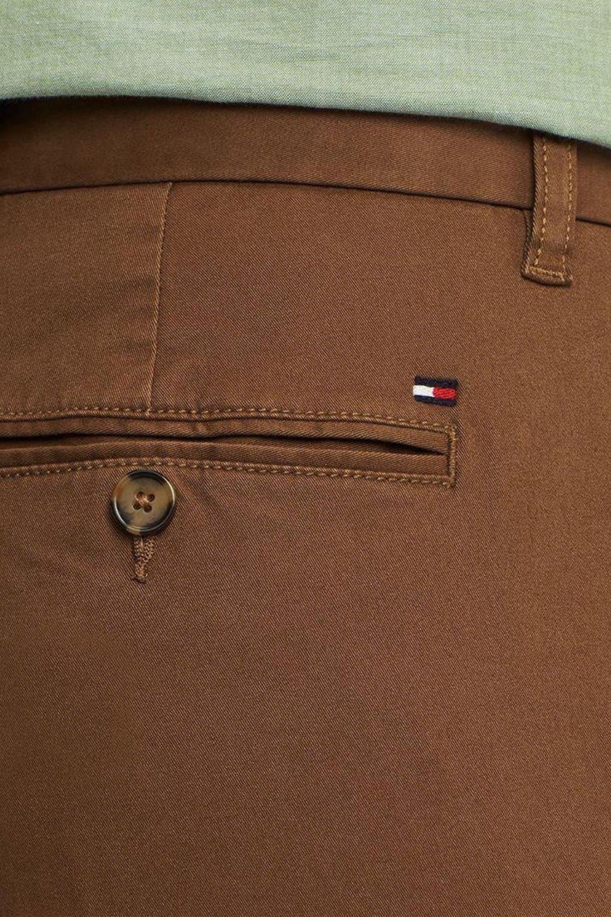 Tommy Hilfiger Sepia 9" Short