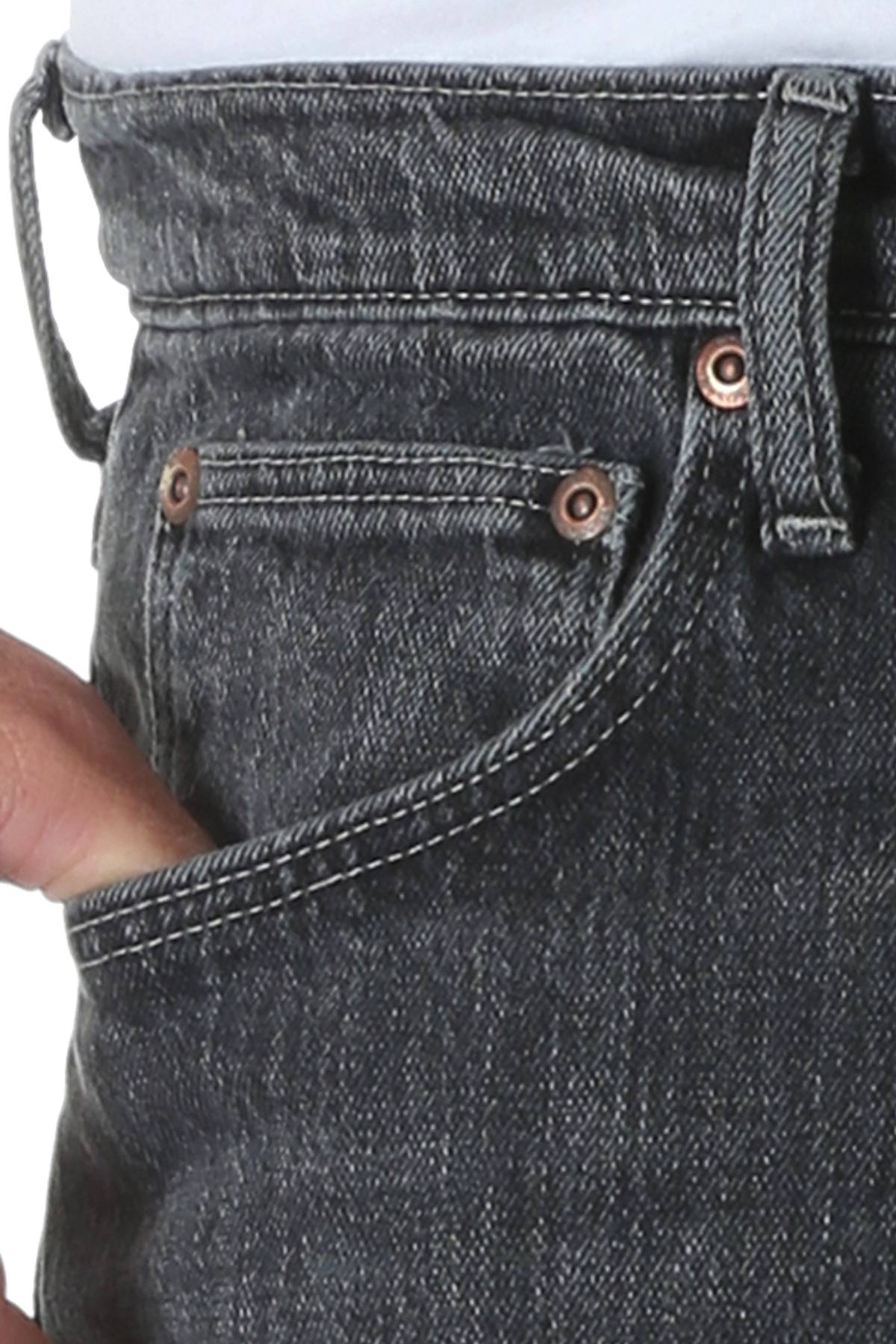 Wrangler Greyson Advanced-Comfort Slim Straight Jeans