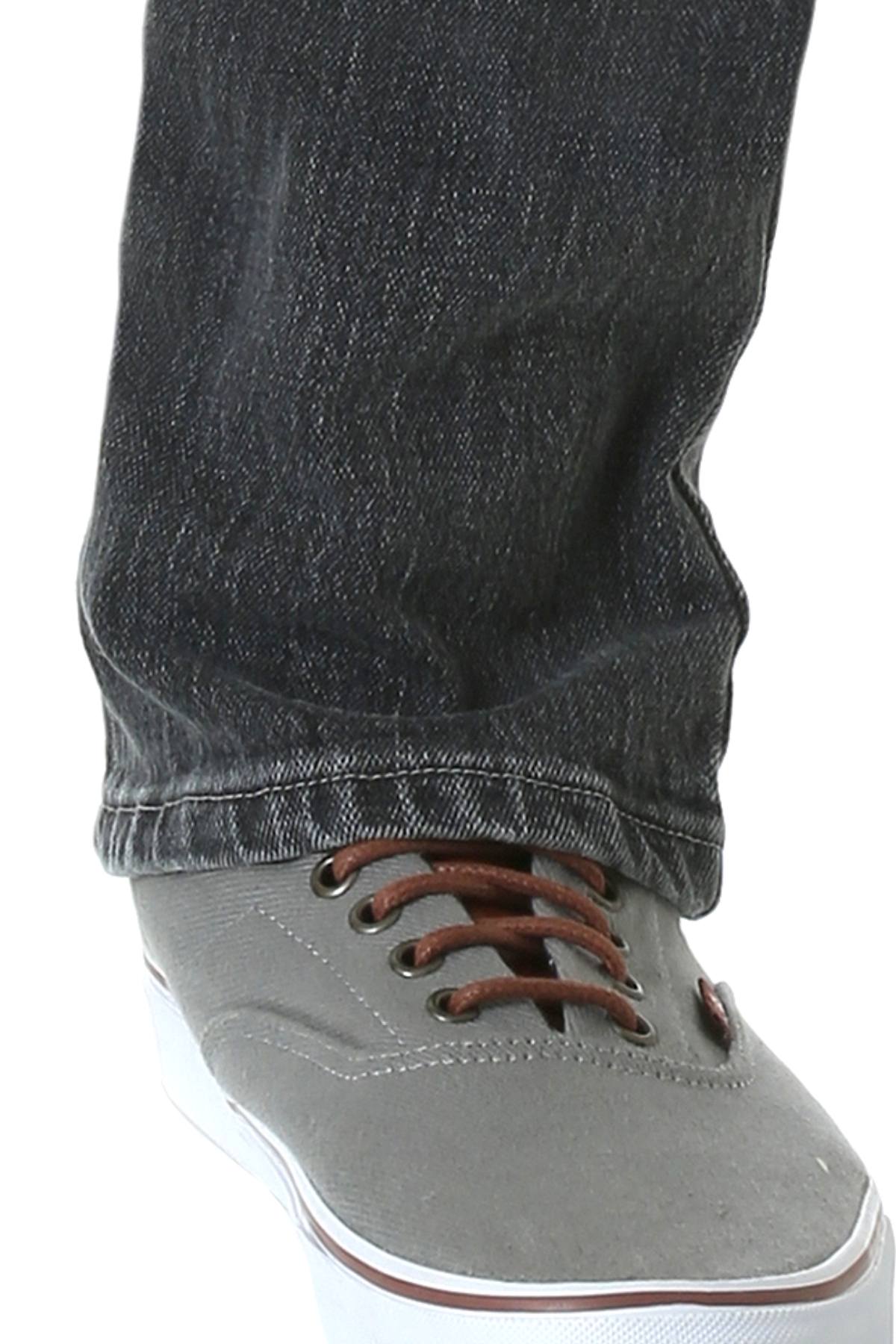 Wrangler Greyson Advanced-Comfort Slim Straight Jeans