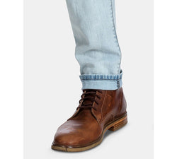Wrangler Slim Tapered Larston Jeans Bleach Broken Twill thumbnail 3