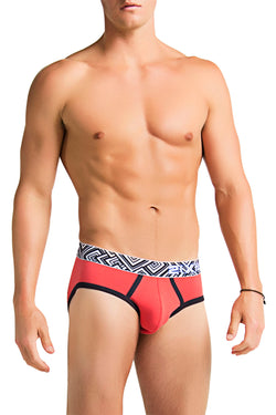 2(X)IST Red Graphic Brief thumbnail 3