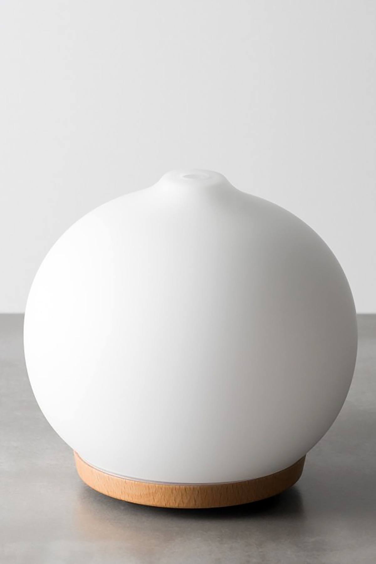 ellia for HoMEDiCS White Color-Changing Adore Ultrasonic Aroma Diffuser Starter Kit