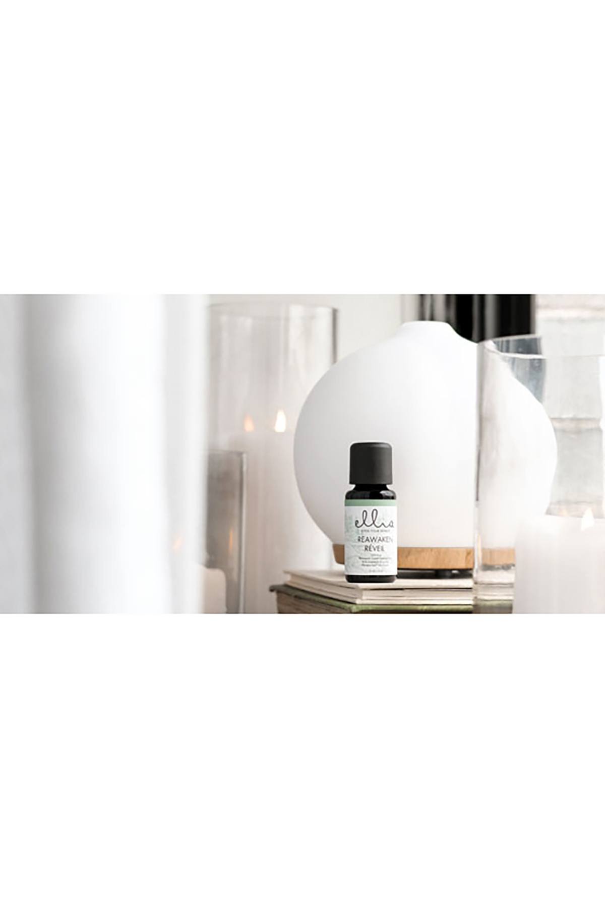 ellia for HoMEDiCS White Color-Changing Adore Ultrasonic Aroma Diffuser Starter Kit