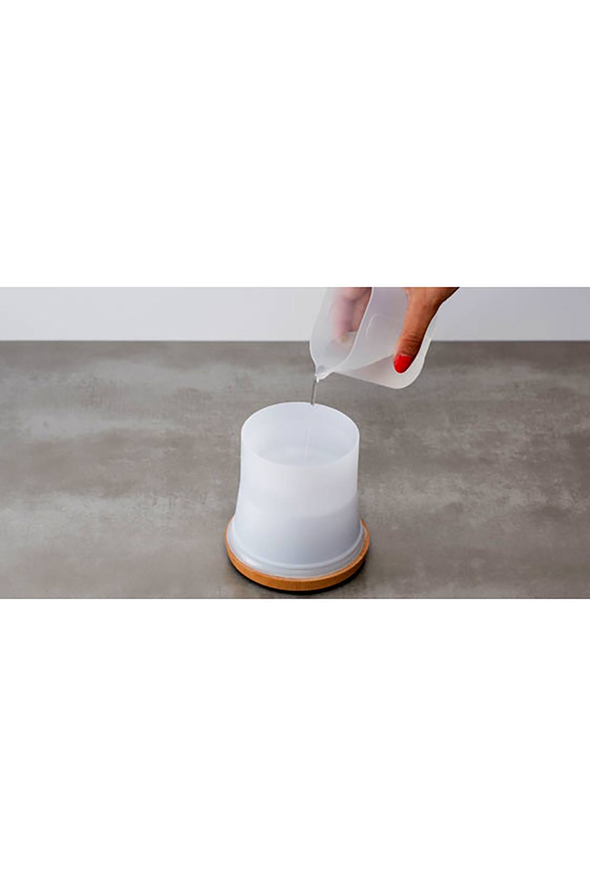 ellia for HoMEDiCS White Color-Changing Adore Ultrasonic Aroma Diffuser Starter Kit